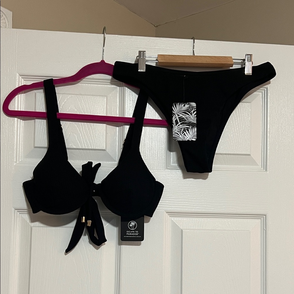 Escape to paradise Black Bikini Set